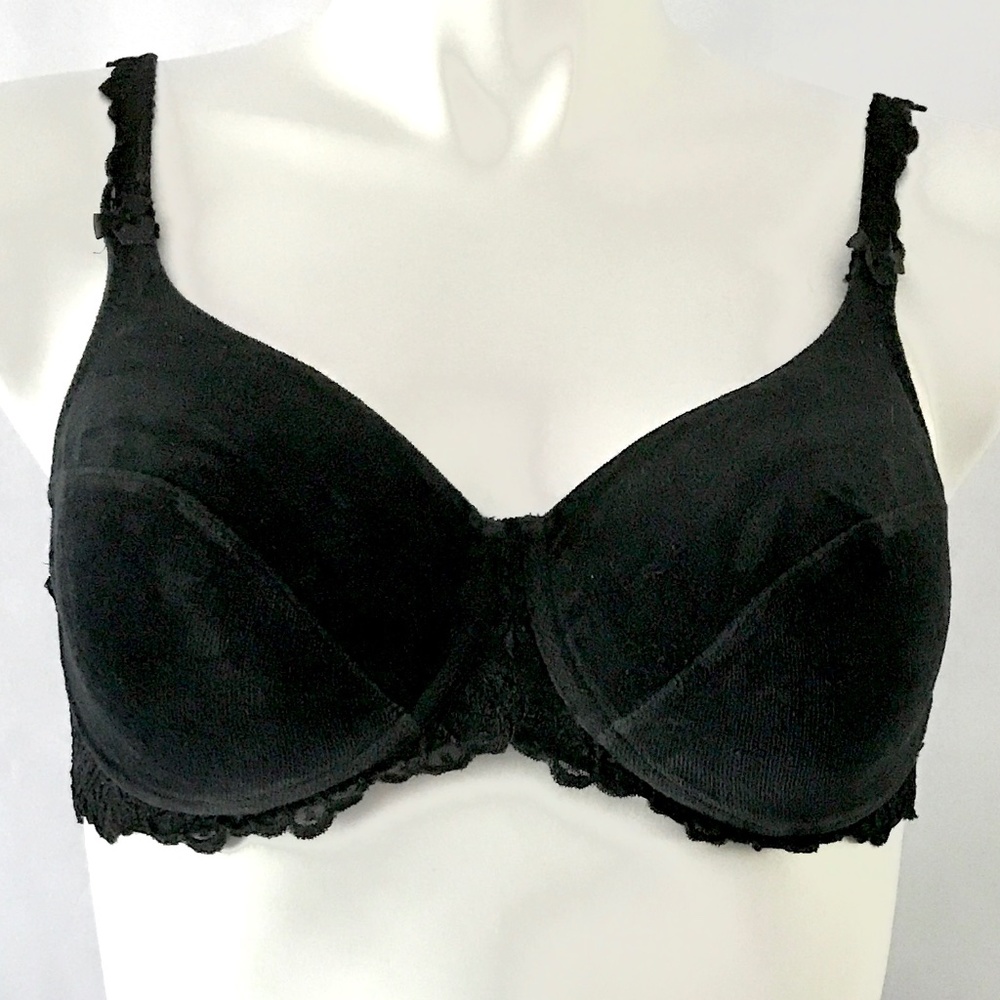 Marks & Spencer Black Velvet Lace Underwire Bra